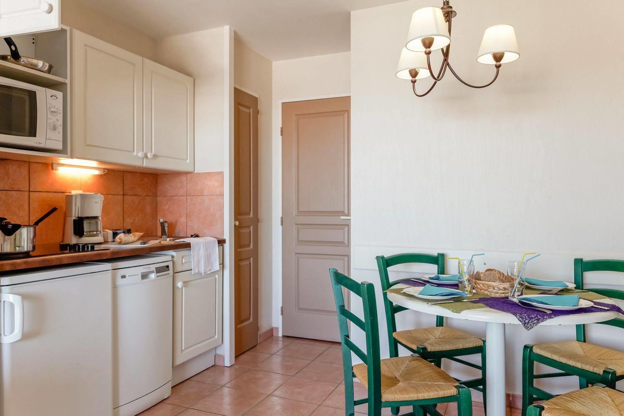 Les Rivages - Appartement Vue Mer Imprenable-Piscine Сис-Фур-Ле-Пляж Экстерьер фото
